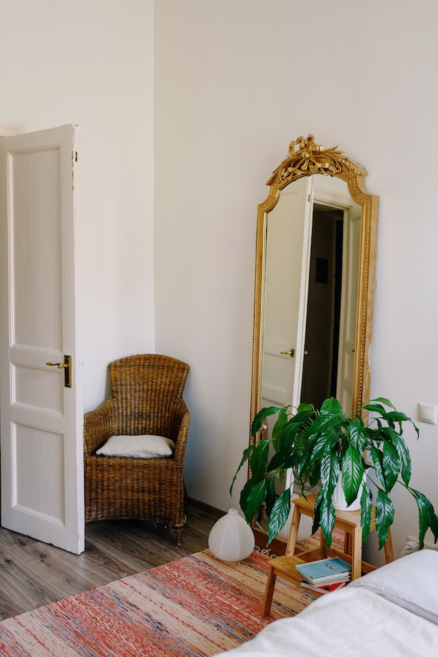 How to Choose the Right Size and Placement for Your Western Vintage Rug